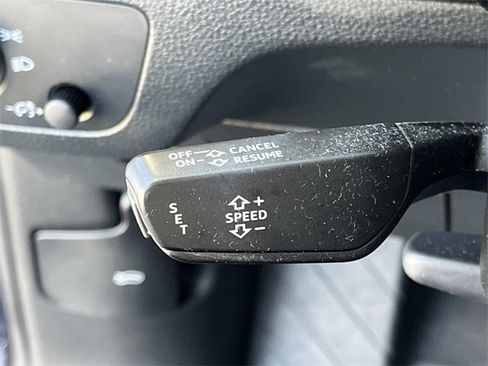 Used 2022 Audi Q5 2.0T Premium w/ Convenience Package image 43