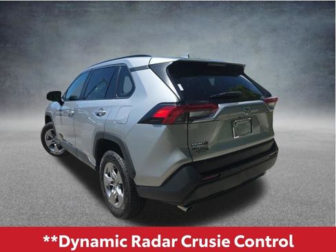 Used 2024 Toyota RAV4 XLE FWD image 7