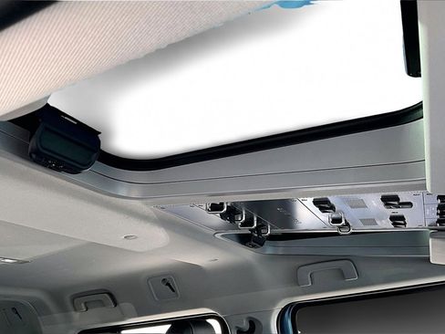 Used 2024 INEOS Grenadier Fieldmaster Edition image 25