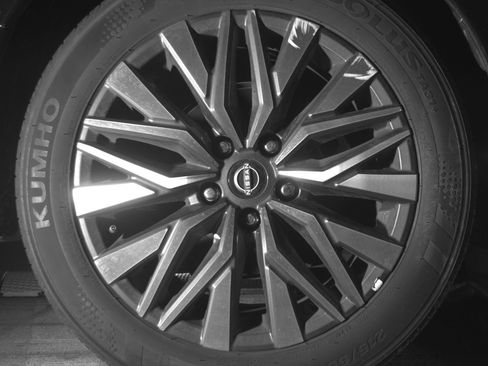 Used 2025 Nissan Altima 2.5 SV image 15