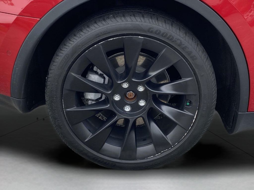 Used 2021 Tesla Model Y Long Range AWD/4WD image 8