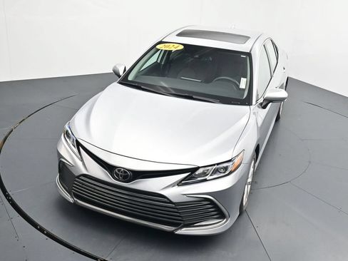 Used 2024 Toyota Camry LE w/ Convenience Package FWD image 29