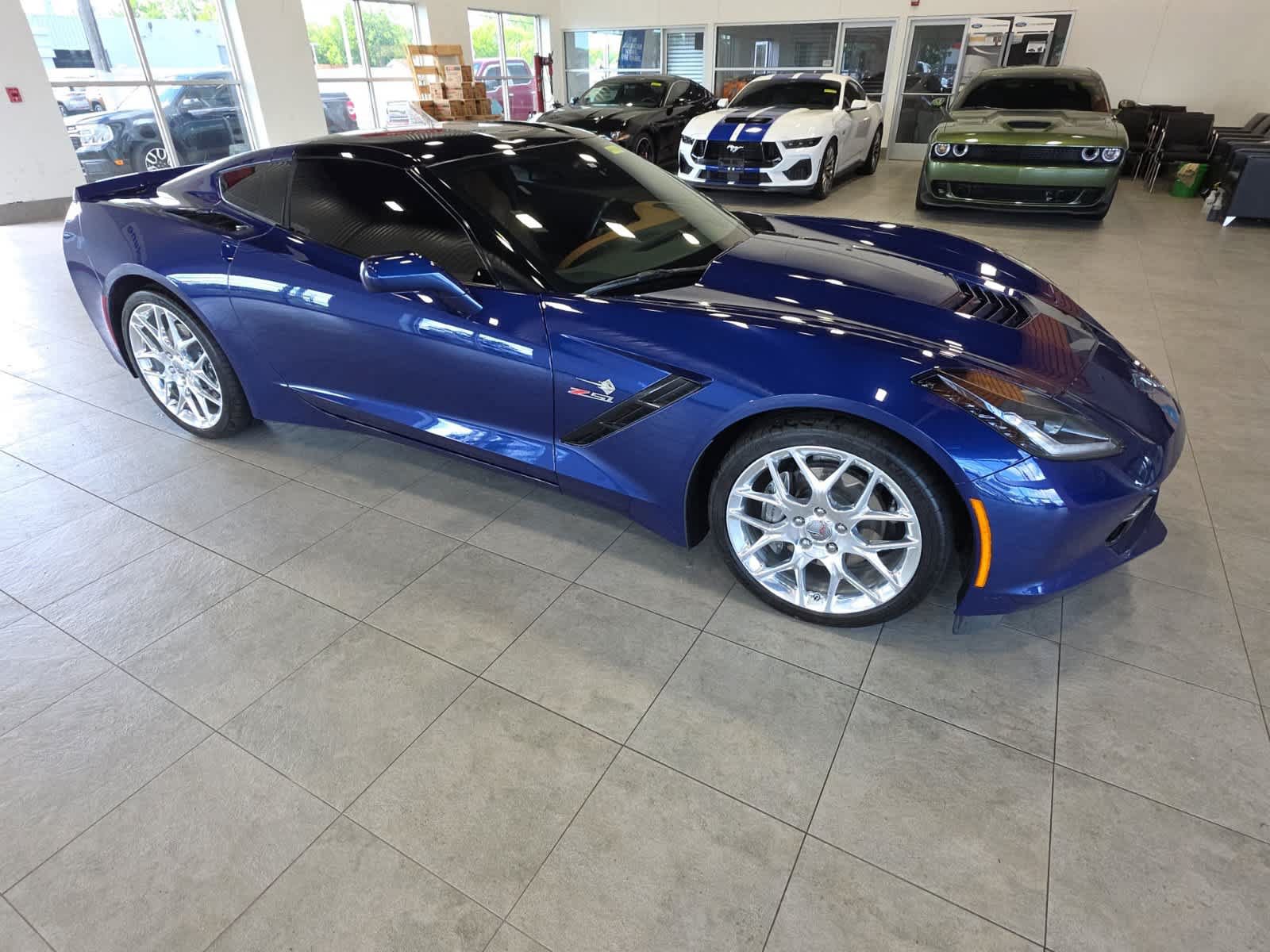 Used 2019 Chevrolet Corvette Stingray Coupe w/ 2LT Preferred Equipment Group RWD image 4
