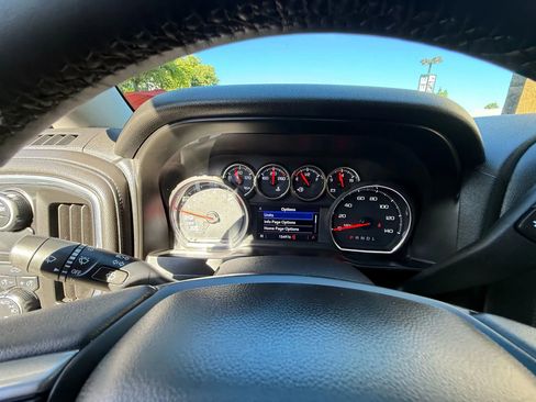 Used 2019 Chevrolet Silverado 1500 LT w/ All-Star Edition image 31