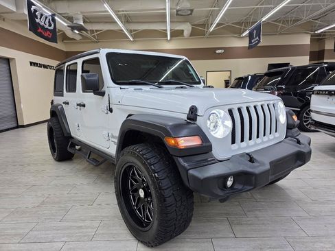 Used 2021 Jeep Wrangler Unlimited Sport AWD/4WD image 4
