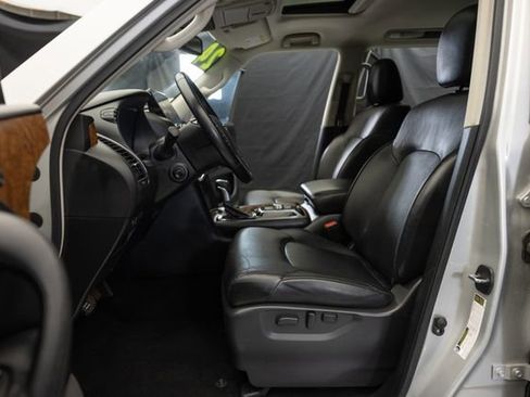 Used 2024 Nissan Armada SL w/ Captain's Chairs Package AWD/4WD image 14