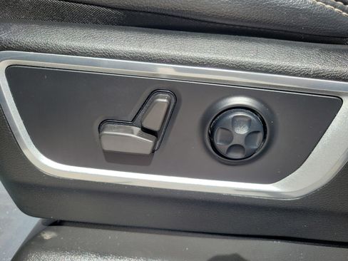 Used 2021 RAM 1500 Laramie RWD image 13