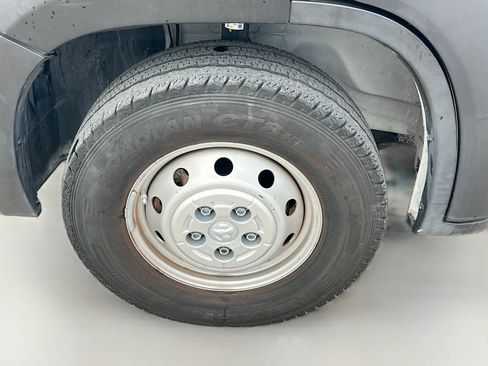 Used 2023 RAM ProMaster 2500 FWD image 13