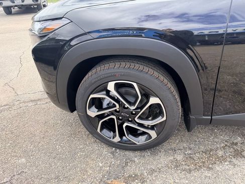 New 2026 Chevrolet Trax RS w/ Sunroof Package FWD image 10