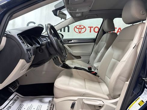 Used 2017 Volkswagen Golf Alltrack SE AWD/4WD image 22