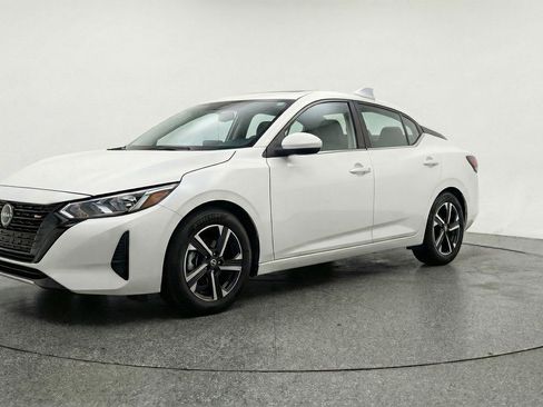 Used 2025 Nissan Sentra SV FWD image 3
