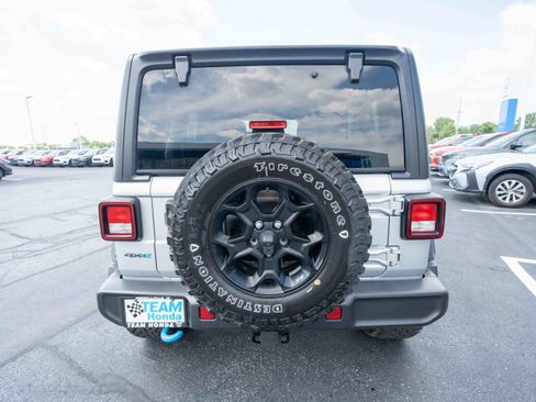 Used 2023 Jeep Wrangler Unlimited AWD/4WD image 5