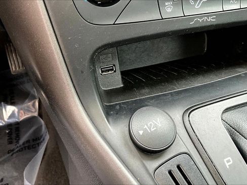 Used 2018 Ford Focus SEL FWD image 17