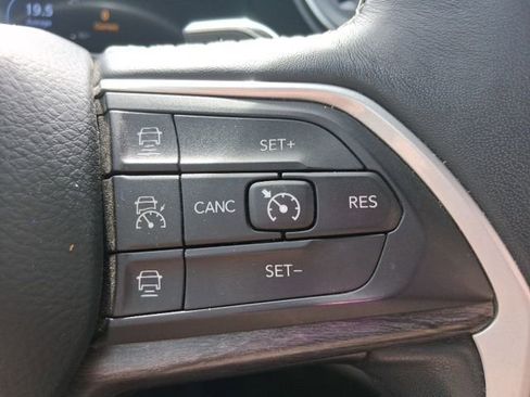 Used 2021 Jeep Grand Cherokee L Limited image 21