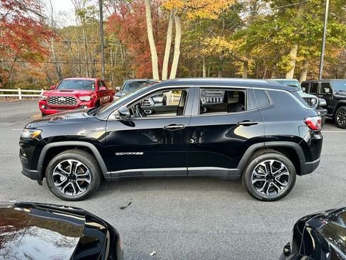 Used 2022 Jeep Compass Limited AWD/4WD image 10