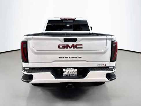 Used 2024 GMC Sierra 2500 AT4 w/ AT4 Premium Plus Package AWD/4WD image 6