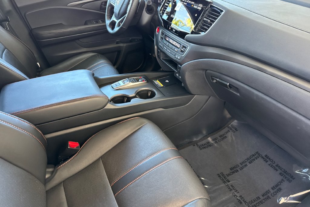 Certified 2024 Honda Passport TrailSport image 20