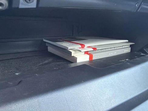 Used 2015 Toyota Avalon XLE Touring image 28