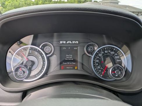 Used 2024 RAM 2500 Tradesman w/ Chrome Appearance Group AWD/4WD image 13