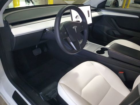Used 2021 Tesla Model 3 Standard Range Plus RWD image 20