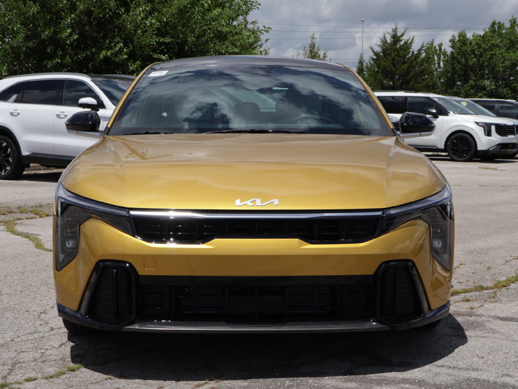 New 2026 Kia K4 GT-Line w/ GT-Line Premium Package FWD image 2