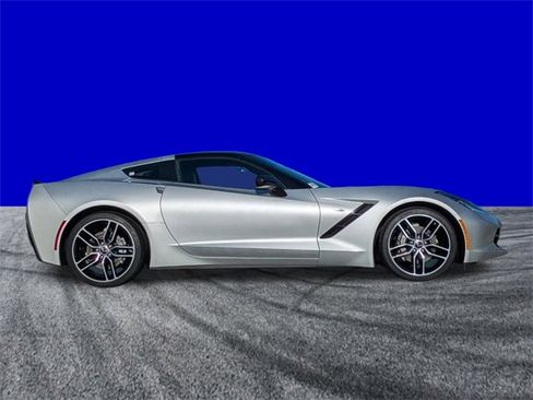 Used 2015 Chevrolet Corvette Stingray Coupe w/ 2LT Preferred Equipment Group image 3