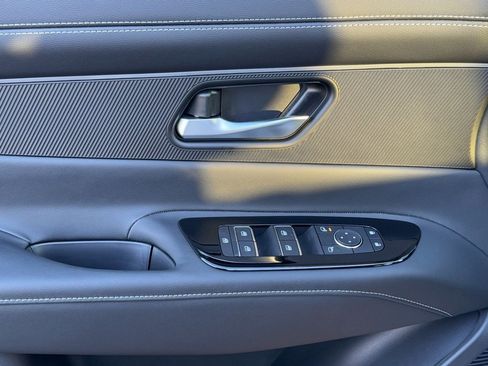 Certified 2025 Nissan Murano SV image 20