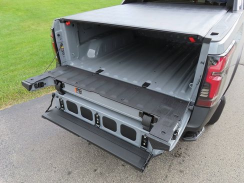 New 2026 Chevrolet Silverado EV LT w/ Plus Package image 19