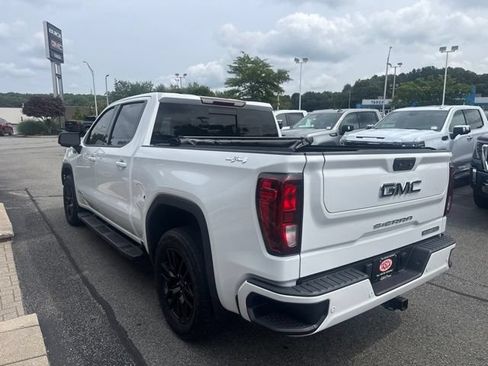 Used 2022 GMC Sierra 1500 Elevation w/ Elevation Premium Package AWD/4WD image 7