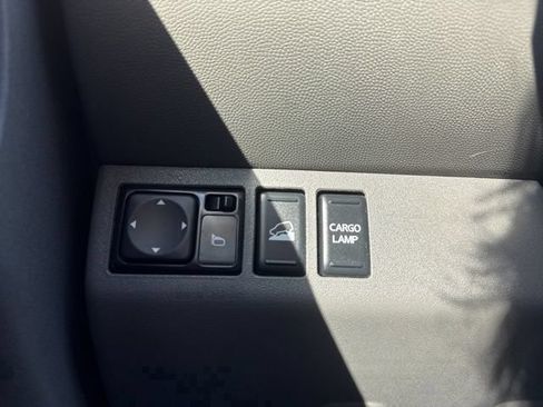 Used 2021 Nissan Frontier SV w/ Midnight Edition Floor Mats AWD/4WD image 26