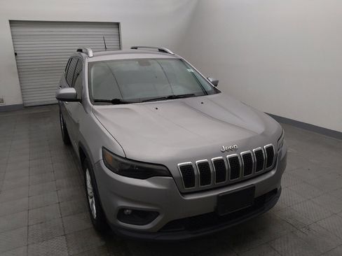 Used 2019 Jeep Cherokee Latitude w/ Popular Appearance Group FWD image 14