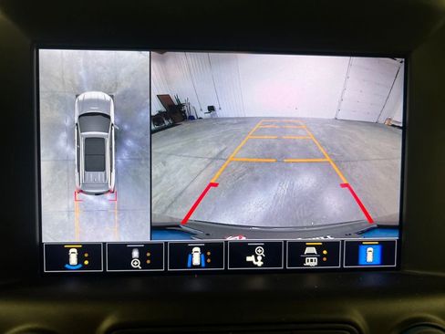 Used 2023 GMC Terrain Denali w/ Denali Premium Package image 25