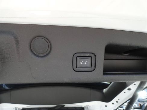 Used 2022 Chevrolet Equinox LT AWD/4WD image 20