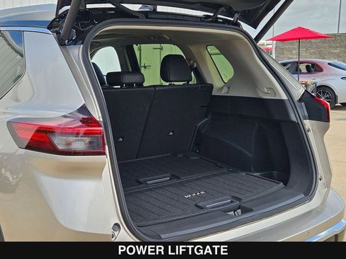 New 2026 Nissan Rogue Platinum AWD/4WD image 29