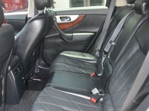 Used 2014 INFINITI QX70 AWD w/ Premium Package image 36