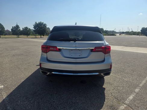 Used 2019 Acura MDX w/ Technology Package FWD image 6
