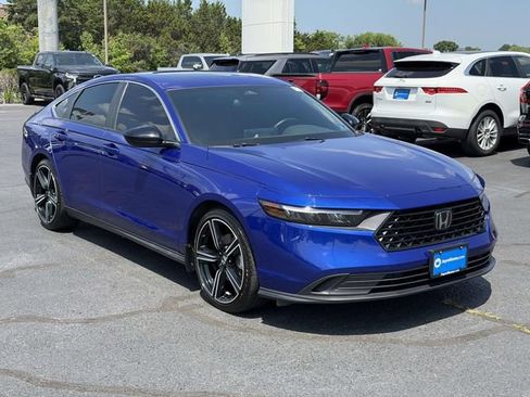 Used 2023 Honda Accord Sport image 1