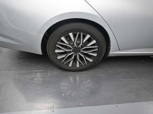 Used 2023 Nissan Altima 2.5 SV FWD image 10