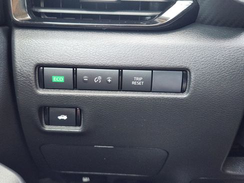 Used 2024 Nissan Sentra SV image 24