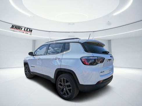 New 2026 Jeep Compass Latitude w/ Sun and Sound Group AWD/4WD image 5