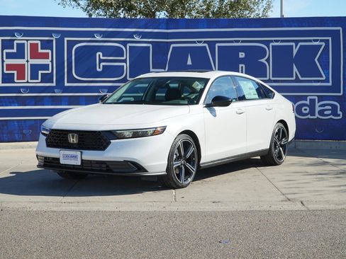 New 2026 Honda Accord SE image 3