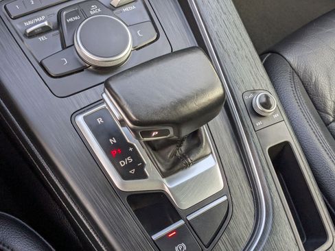 Used 2017 Audi A4 2.0T allroad Premium w/ Convenience Package image 24