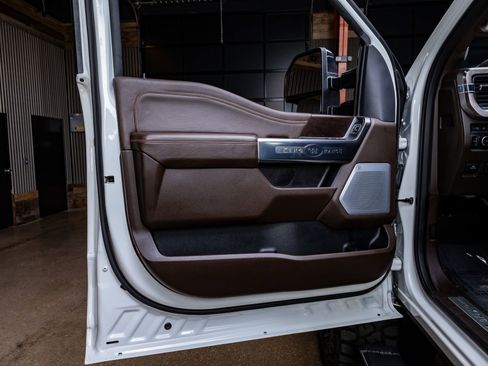 Used 2023 Ford F250 King Ranch w/ Chrome Package image 33