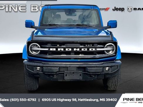 Used 2022 Ford Bronco Outer Banks image 3