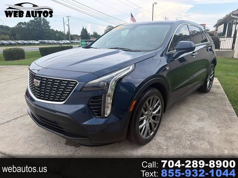 Used 2019 Cadillac XT4 Luxury w/ Cold Weather Package FWD image 1