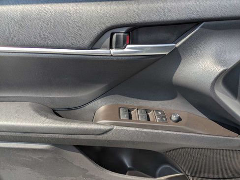 Used 2024 Toyota Camry SE w/ Cold Weather Package FWD image 6