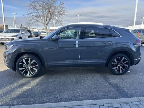 New 2026 Volkswagen Atlas Cross Sport SEL Premium R-Line AWD/4WD image 4