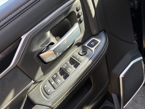 Used 2019 RAM 2500 Laramie image 15