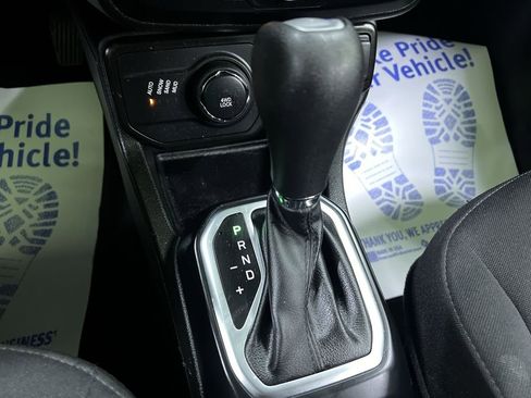 Used 2023 Jeep Renegade Latitude AWD/4WD image 25