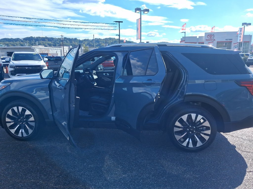 New 2027 Ford Explorer Platinum AWD/4WD image 27
